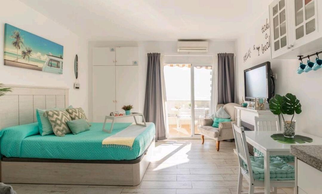 El Estudio De La Playa Benalbeach Holidays Deluxe Бенальмадена Екстер'єр фото